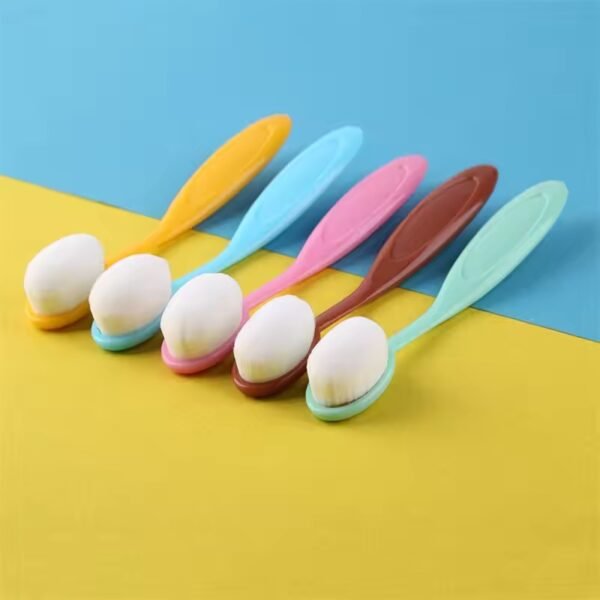 Stencil Brush (1 pc Random Color) - Image 3
